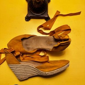 Gently used Old Navy wedges